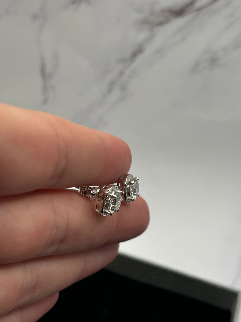 Sliver & Moissanite Stud earrings