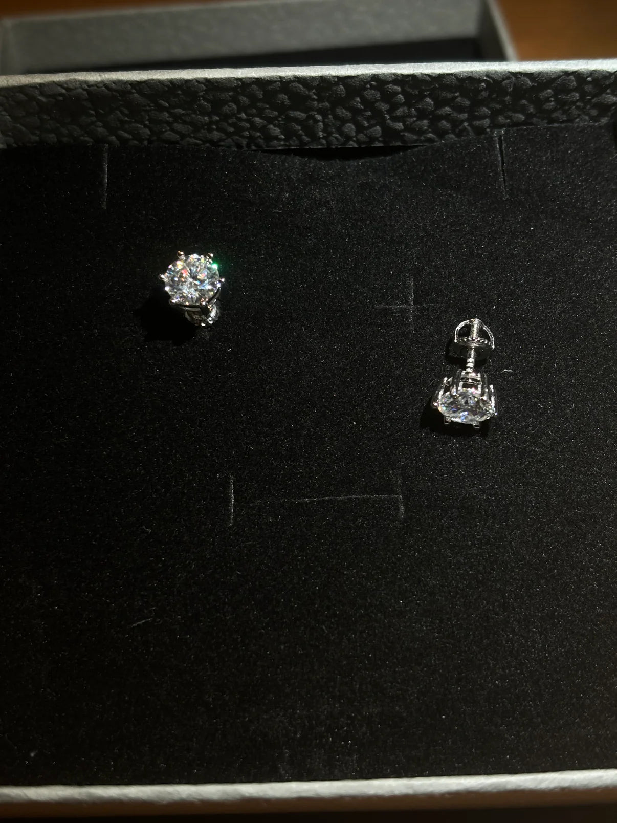 Sliver & Moissanite Stud earrings