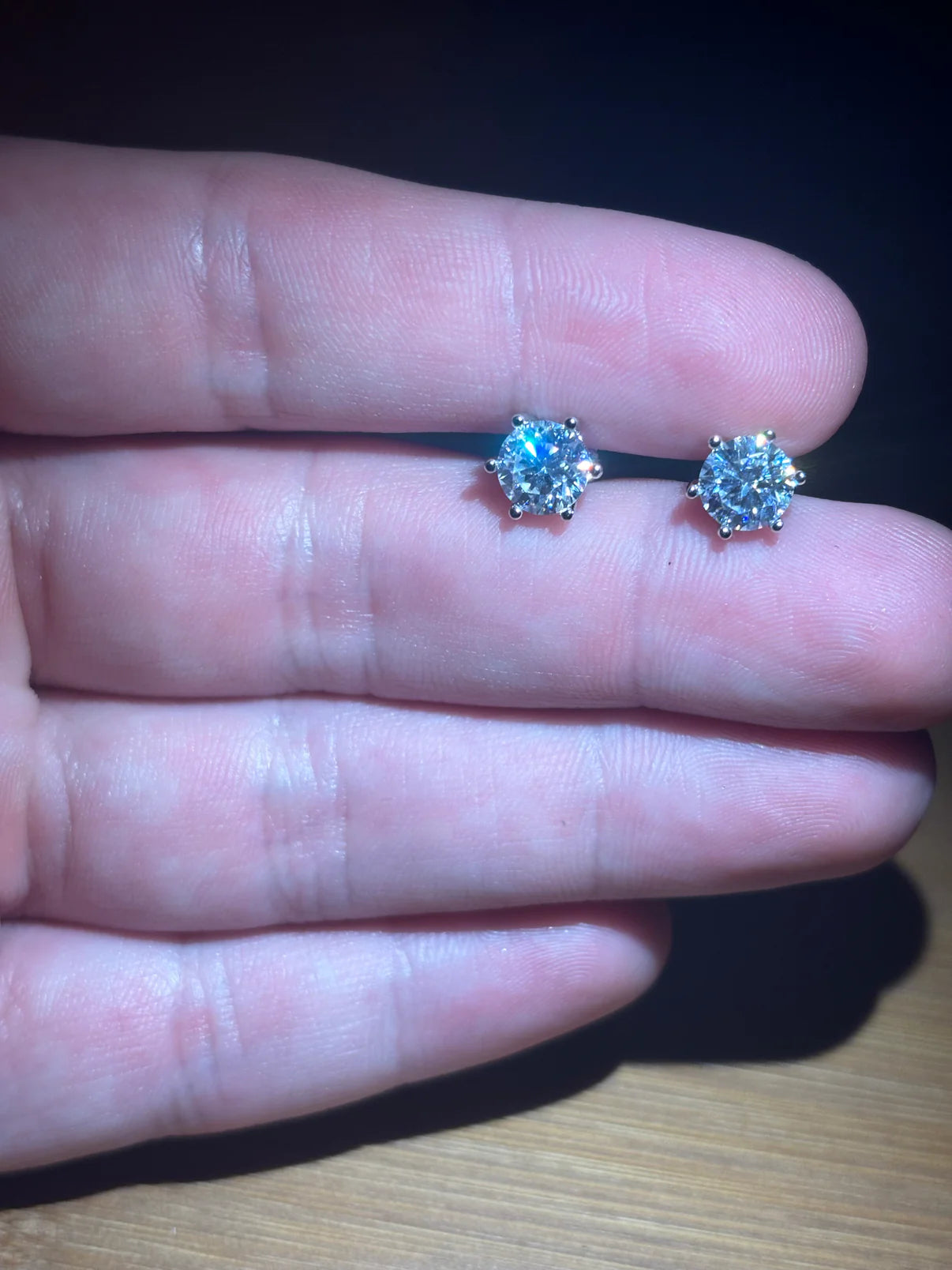 Sliver & Moissanite Stud earrings
